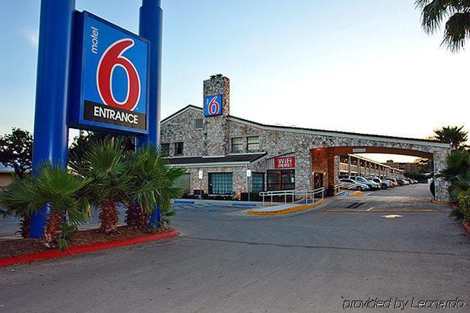 Motel 6-San Antonio, Tx - Downtown - Market Square Eksteriør bilde