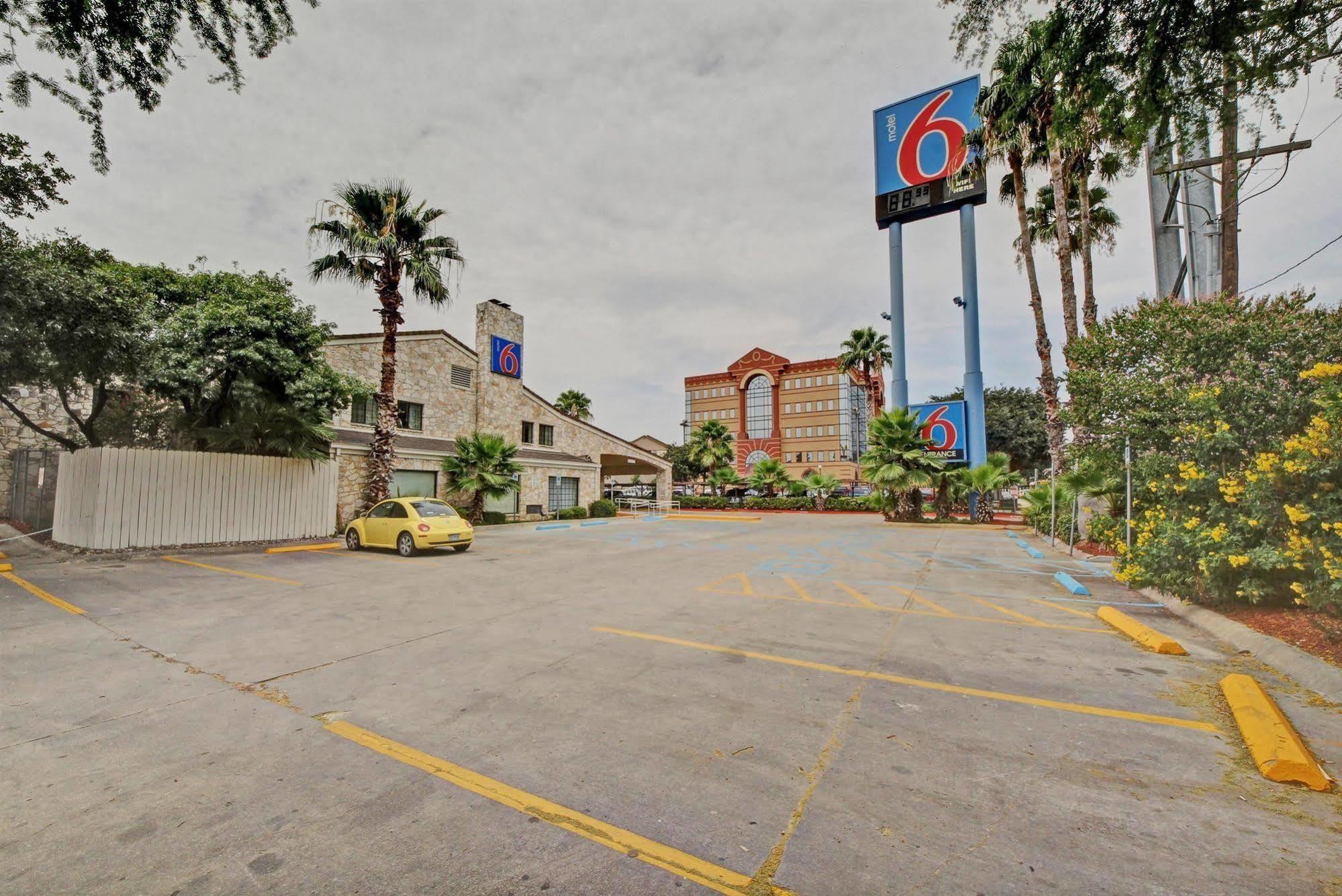 Motel 6-San Antonio, Tx - Downtown - Market Square Eksteriør bilde